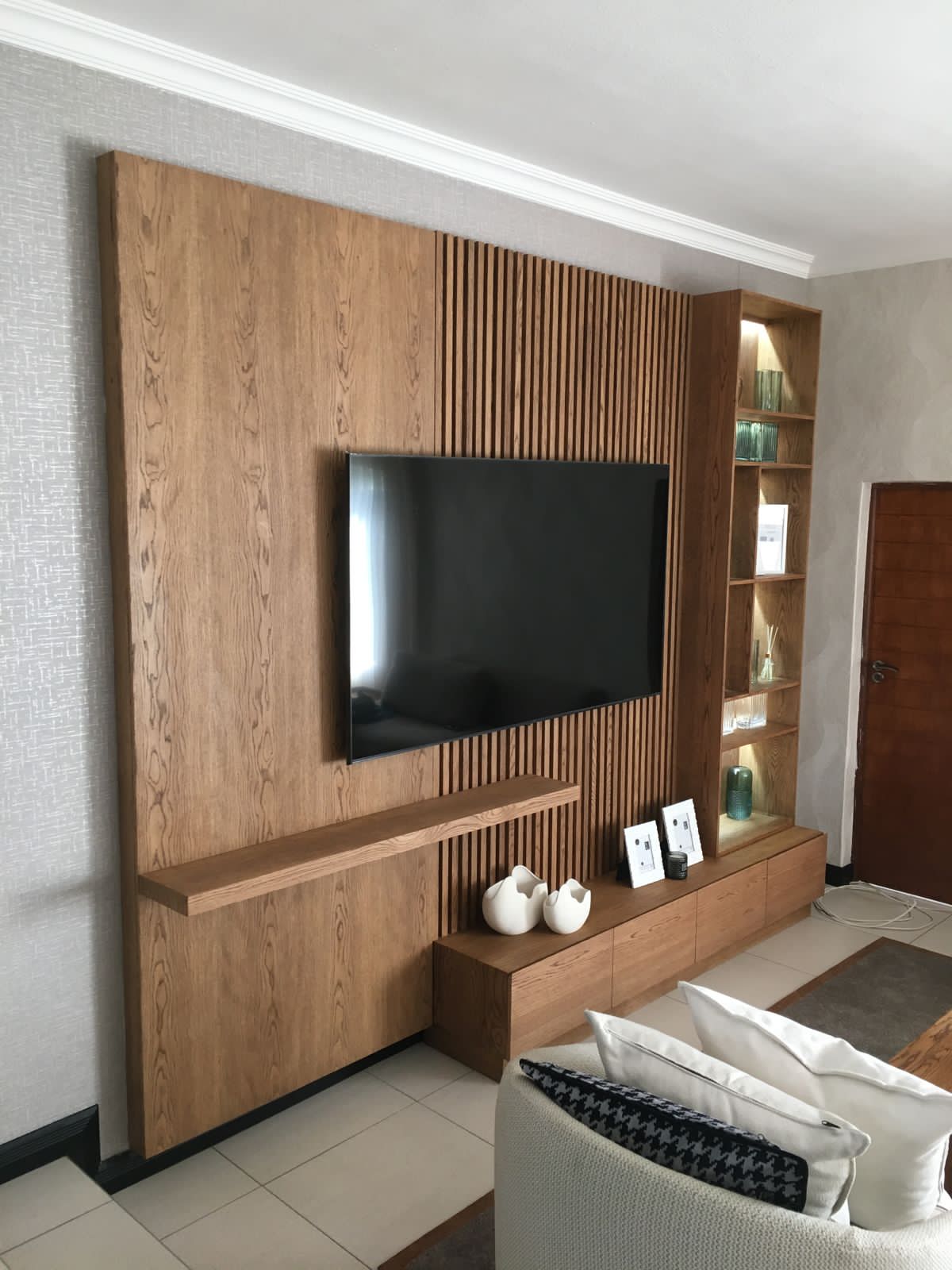 Kaizen living room media wall and wall unit — plate 5