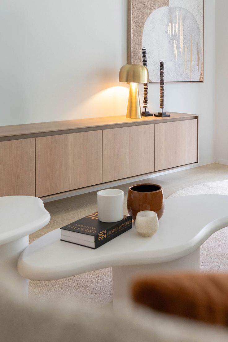 Interior style and finish reference — plate 12