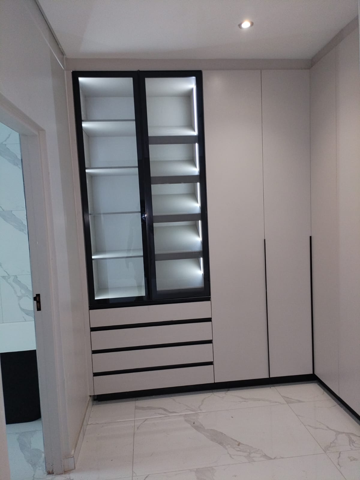Kaizen bedroom joinery and wall finish — plate 4